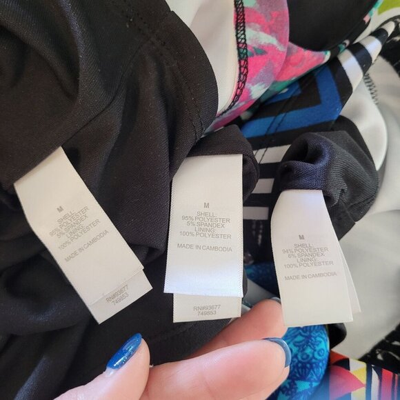 Bisou bisou womens Medium set of 3 Multicolor sleeveless scuba tops - Picture 6 of 12